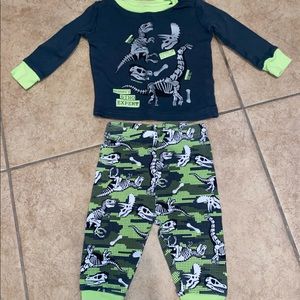 The Children’s Place Dinosaurs Pajama Set Size 0-3 Months